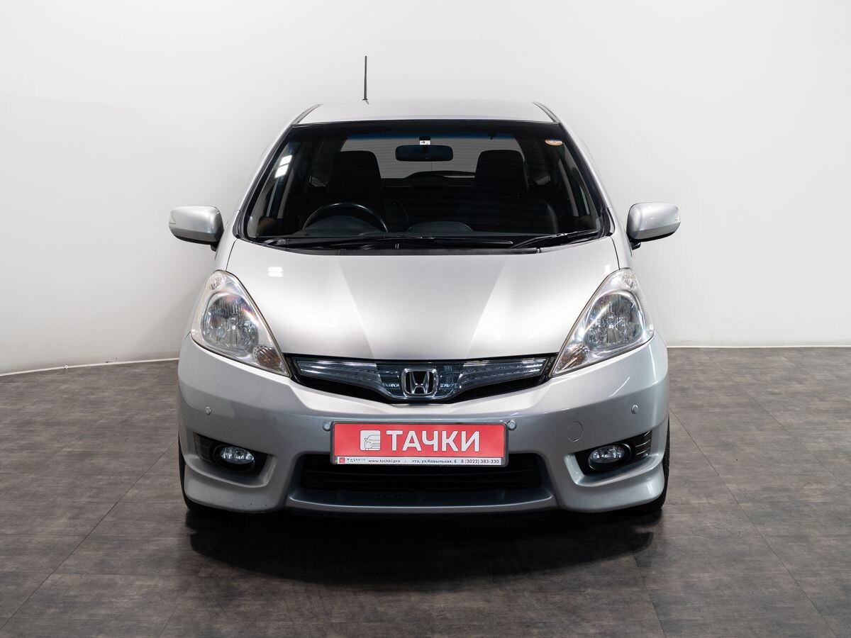Honda Fit Shuttle 2012 - фото автомобиля