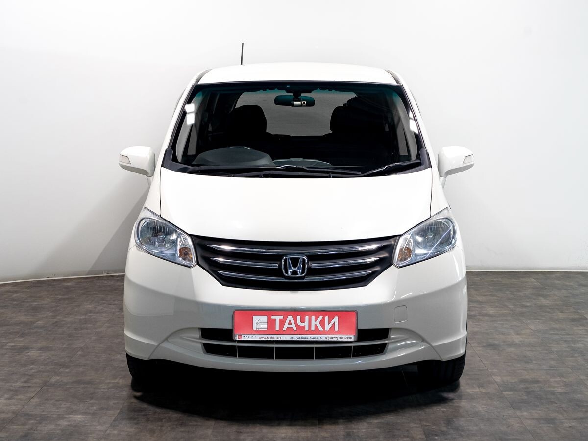 Honda Freed 2012 - фото автомобиля