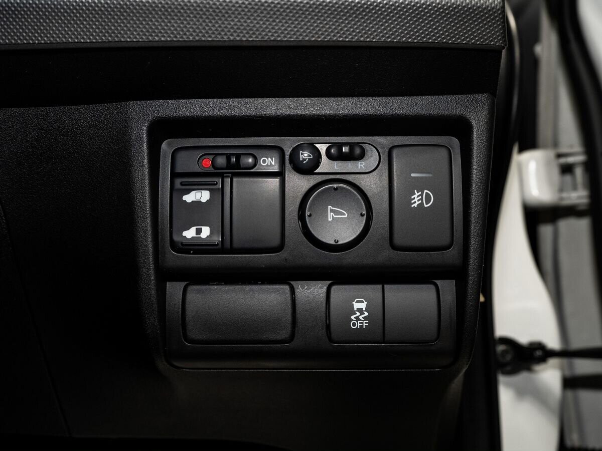 Honda Freed 2012 - фото автомобиля
