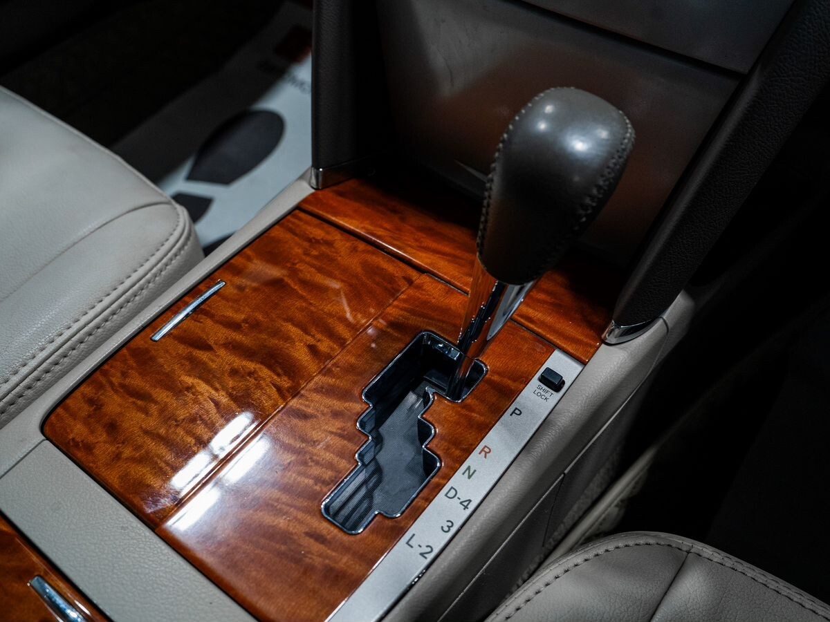 Toyota Camry 2010 - фото автомобиля