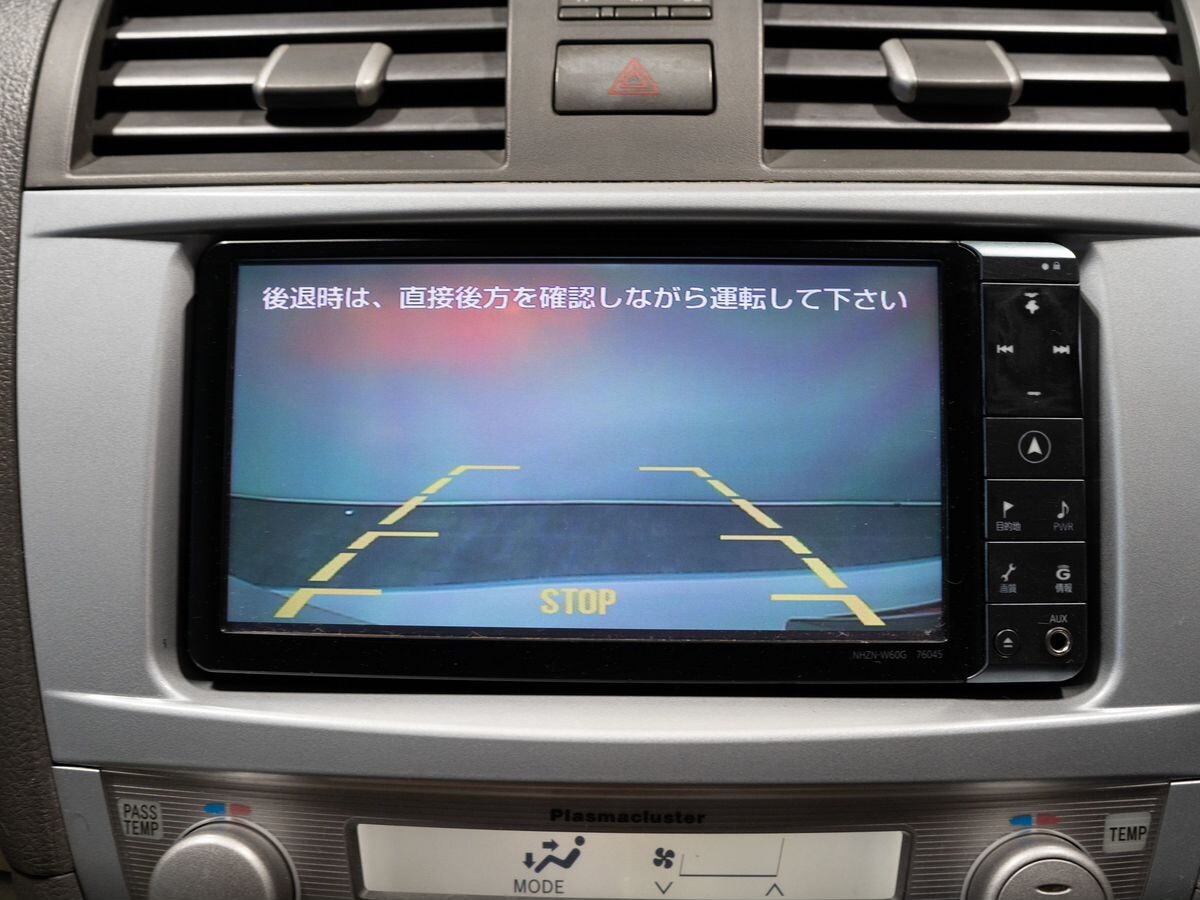 Toyota Camry 2010 - фото автомобиля
