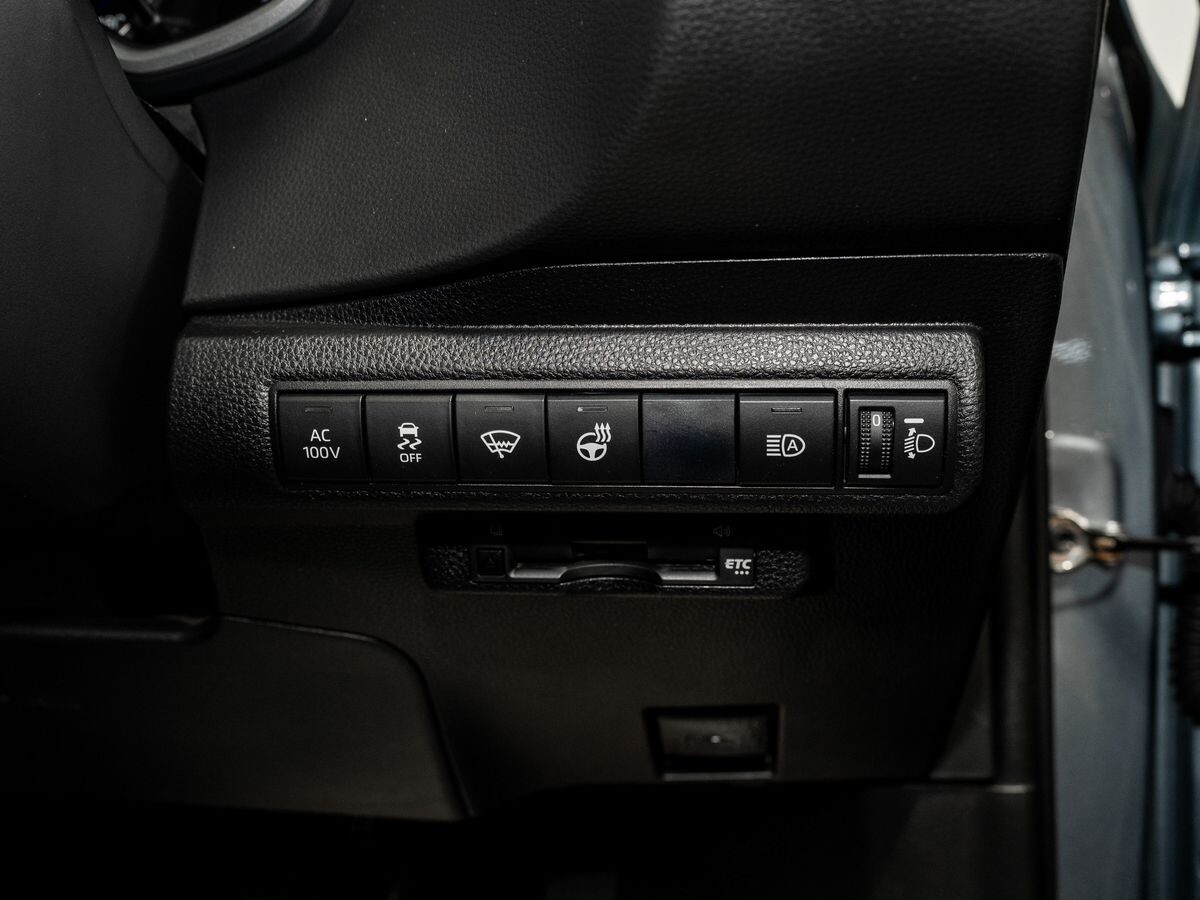 Toyota Corolla 2019 - фото автомобиля