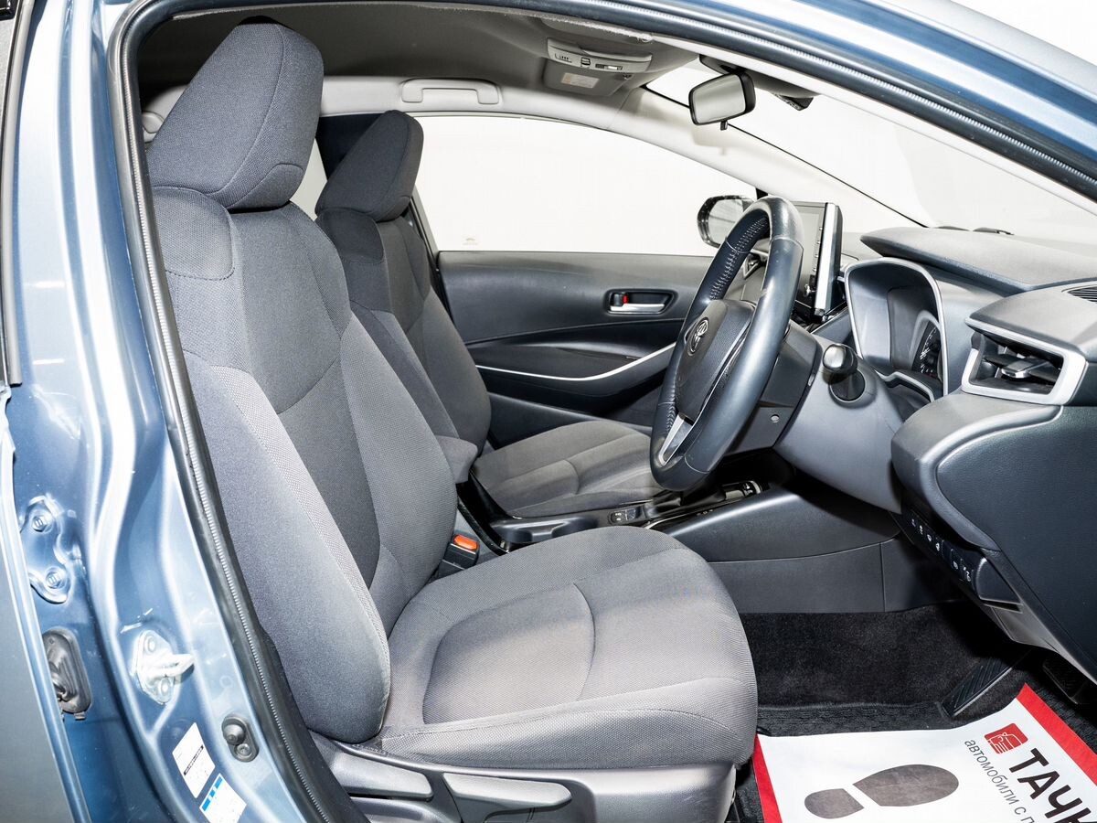 Toyota Corolla 2019 - фото автомобиля