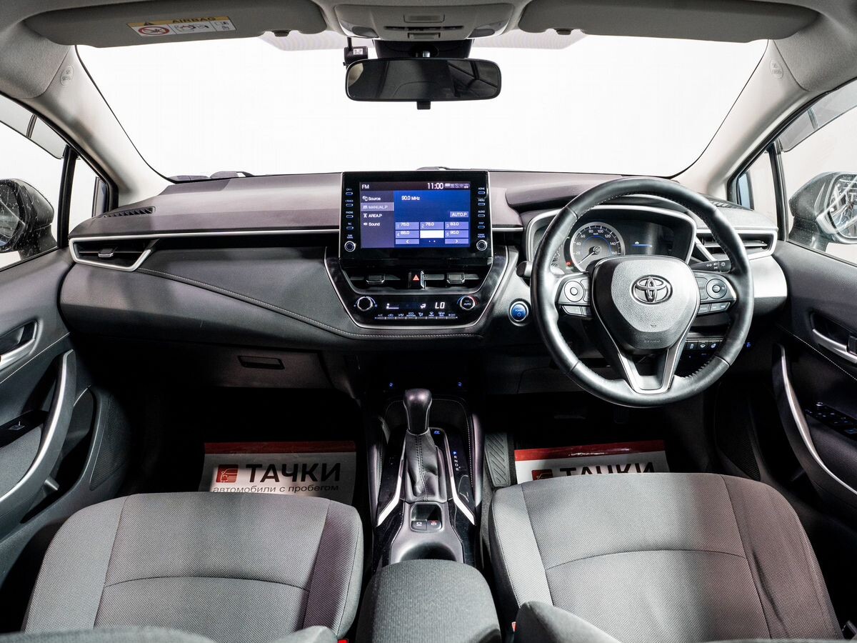 Toyota Corolla 2019 - фото автомобиля