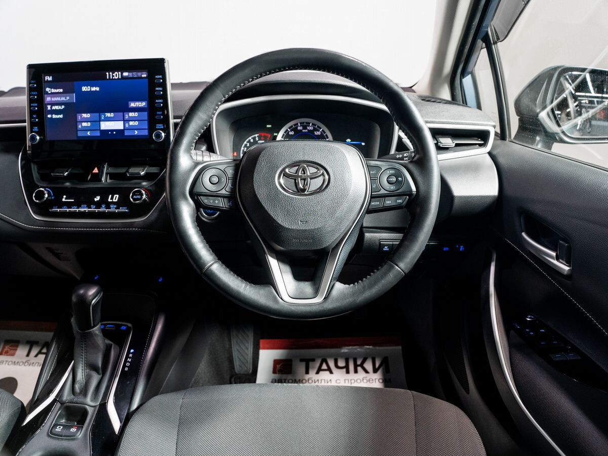 Toyota Corolla 2019 - фото автомобиля