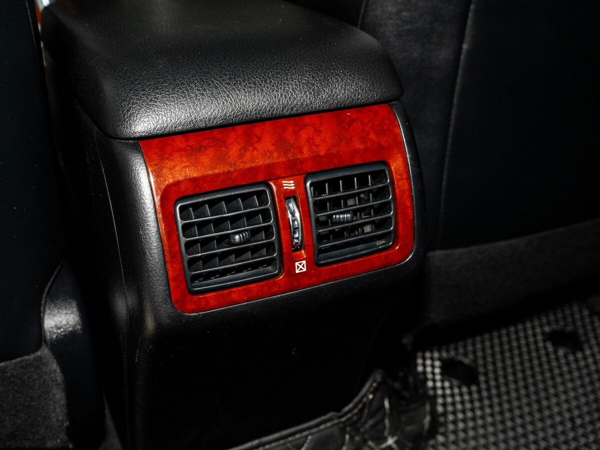 Toyota Camry 2012 - фото автомобиля