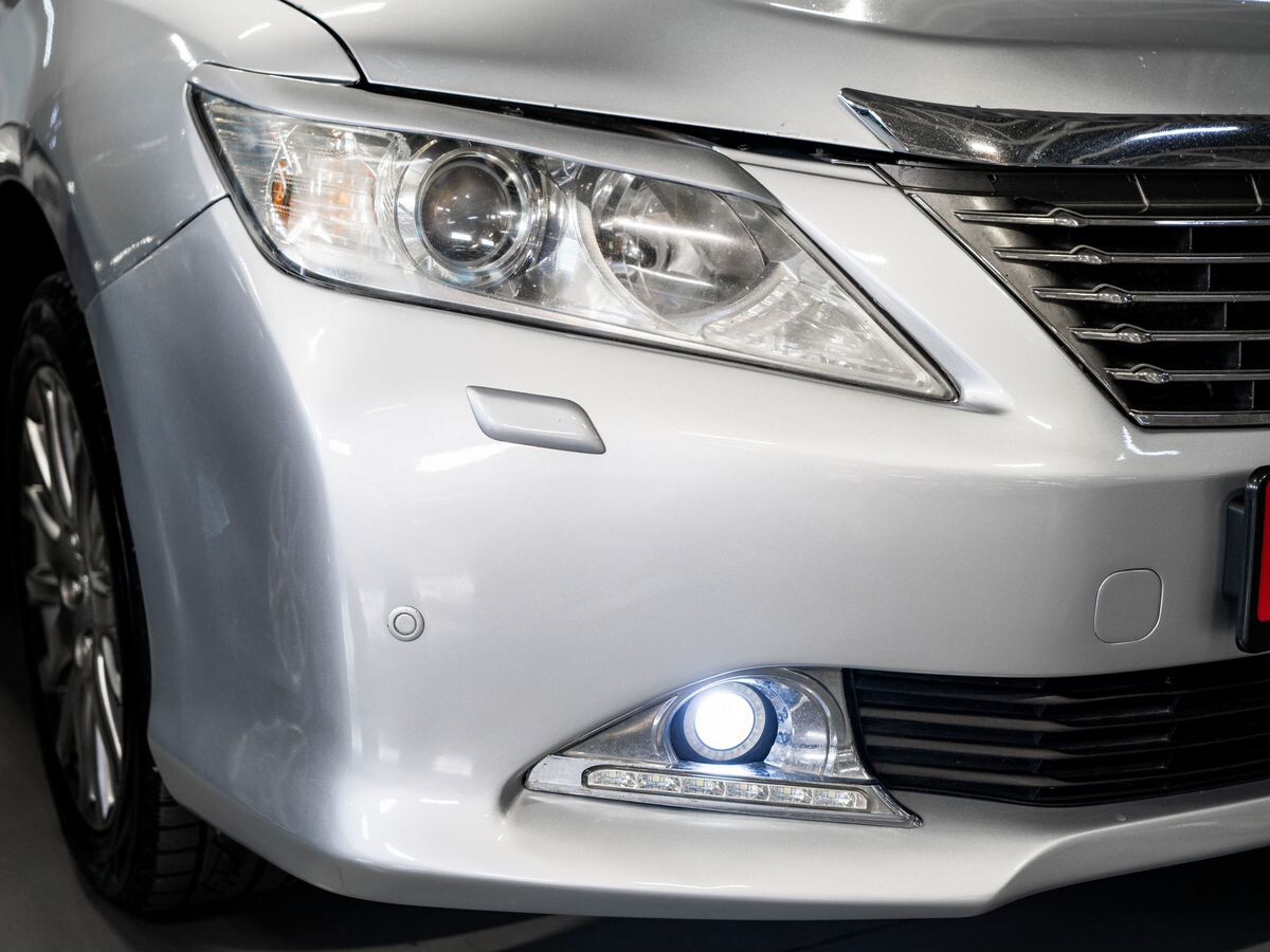 Toyota Camry 2012 - фото автомобиля