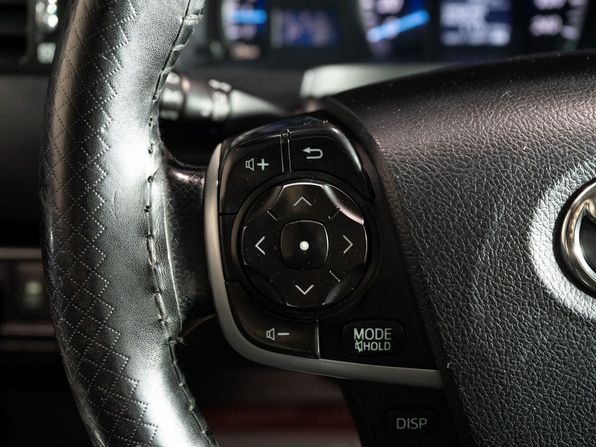 Toyota Camry 2012 - фото автомобиля