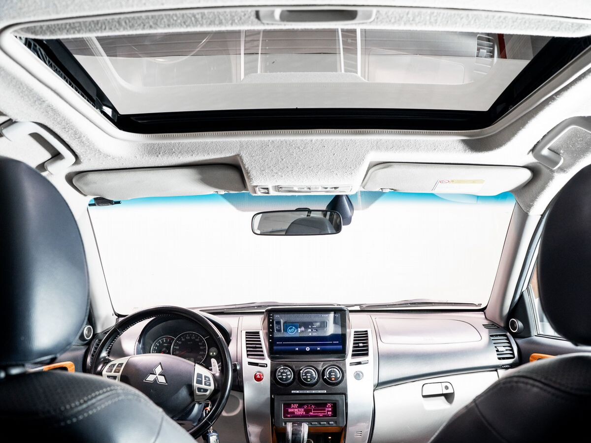 Mitsubishi Pajero Sport 2009 - фото автомобиля