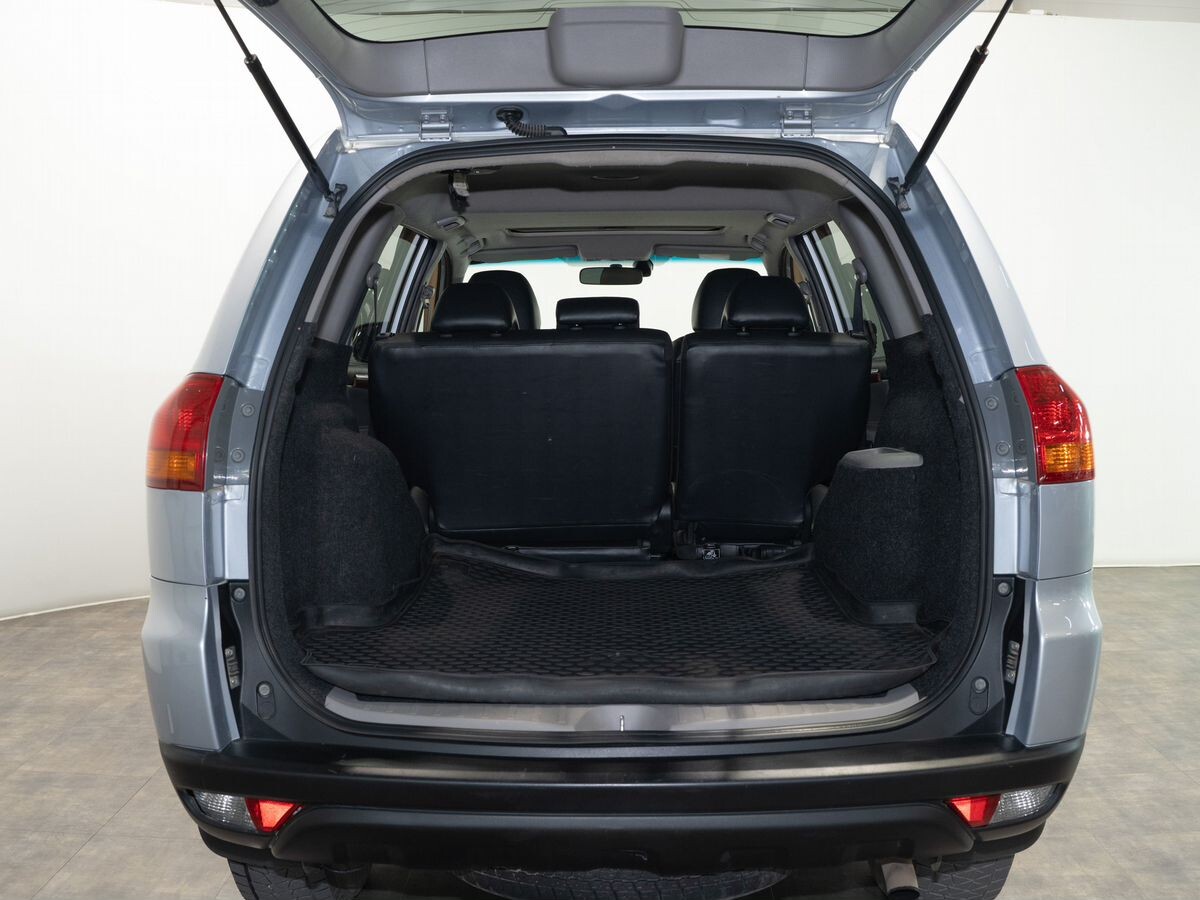 Mitsubishi Pajero Sport 2009 - фото автомобиля
