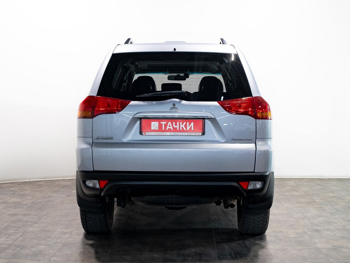 Mitsubishi Pajero Sport 2009 - фото автомобиля