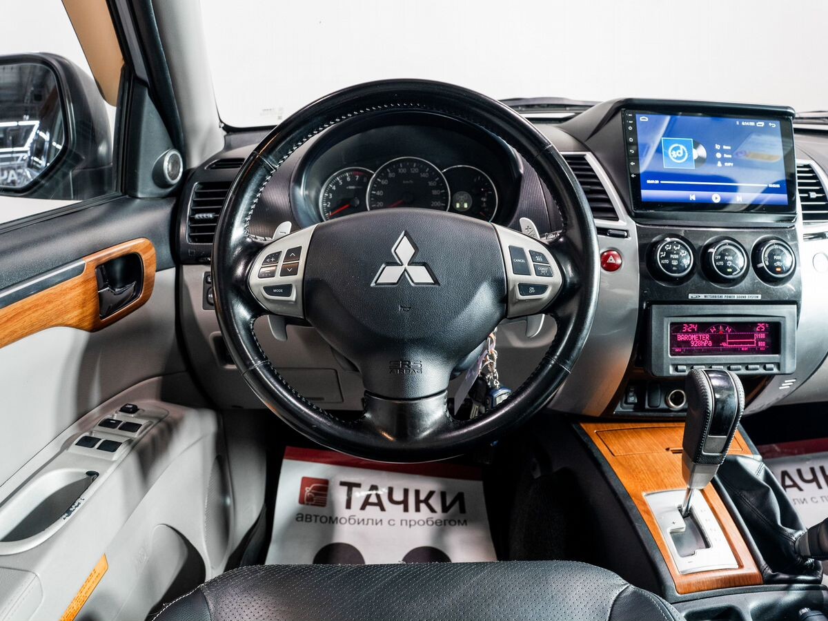 Mitsubishi Pajero Sport 2009 - фото автомобиля