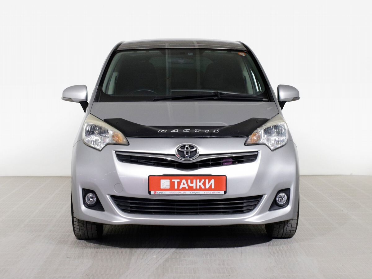 Toyota Ractis 2011 - фото автомобиля