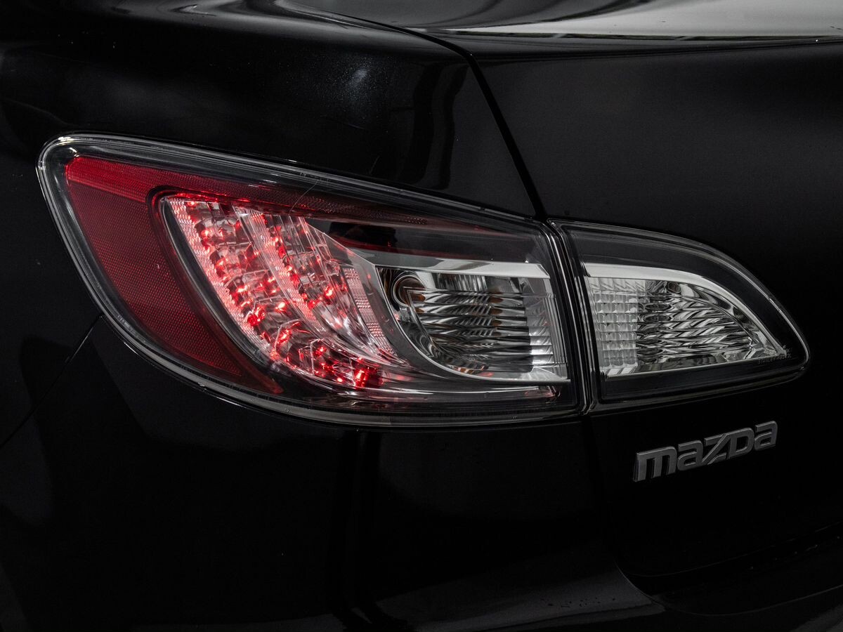 Mazda Axela 2009 - фото автомобиля