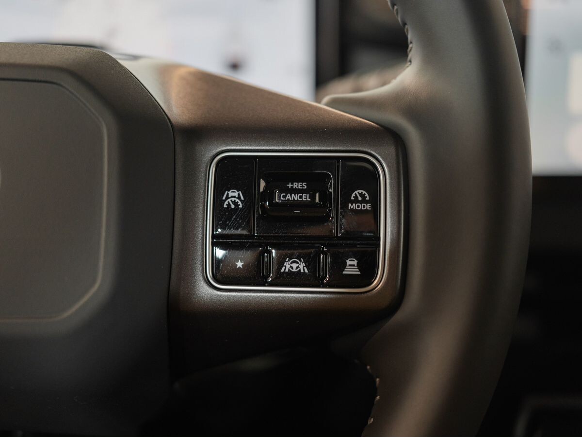 Toyota RAV4 2026 - фото автомобиля
