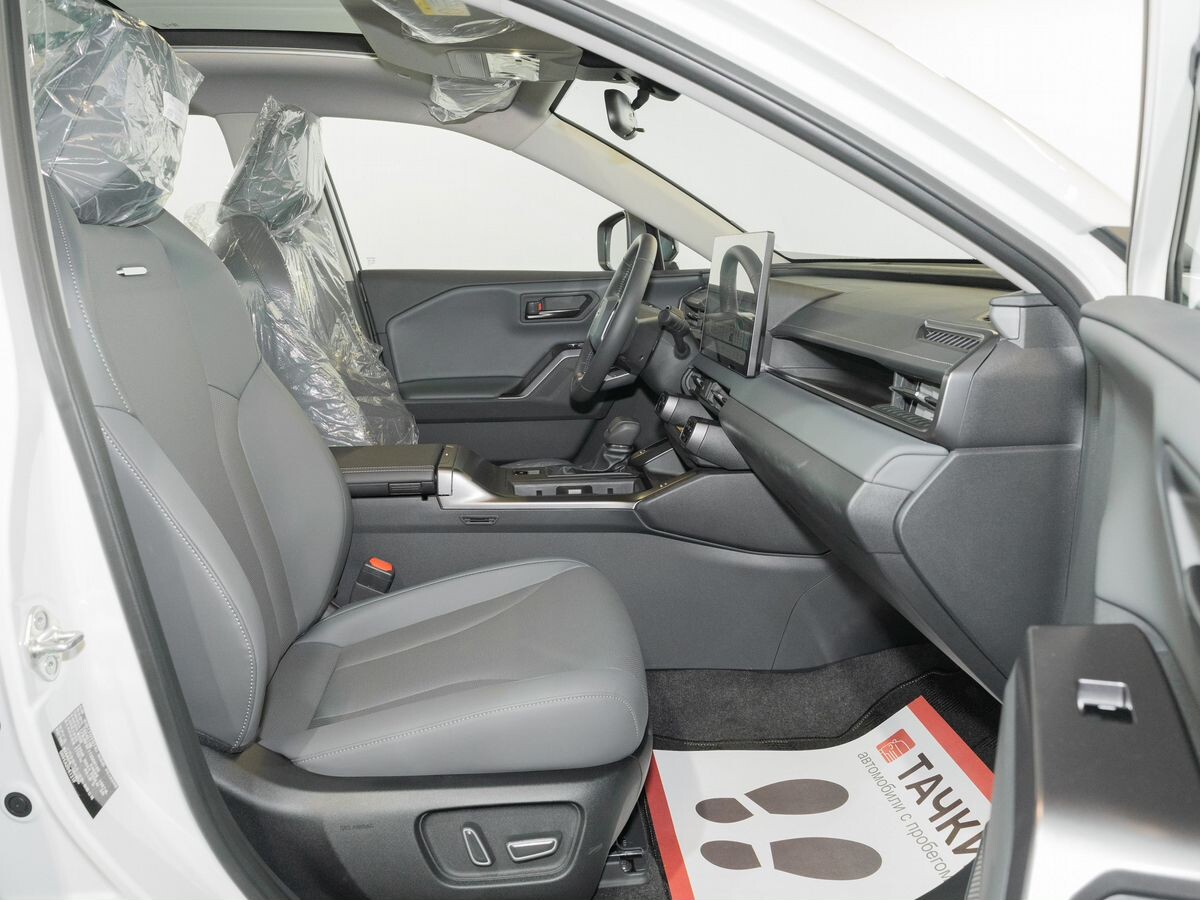 Toyota RAV4 2026 - фото автомобиля
