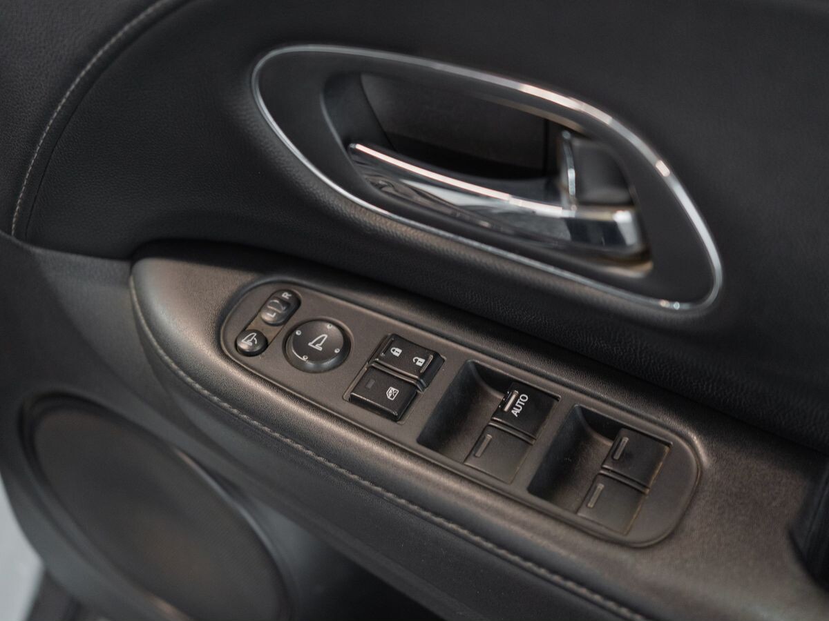 Honda Vezel 2014 - фото автомобиля