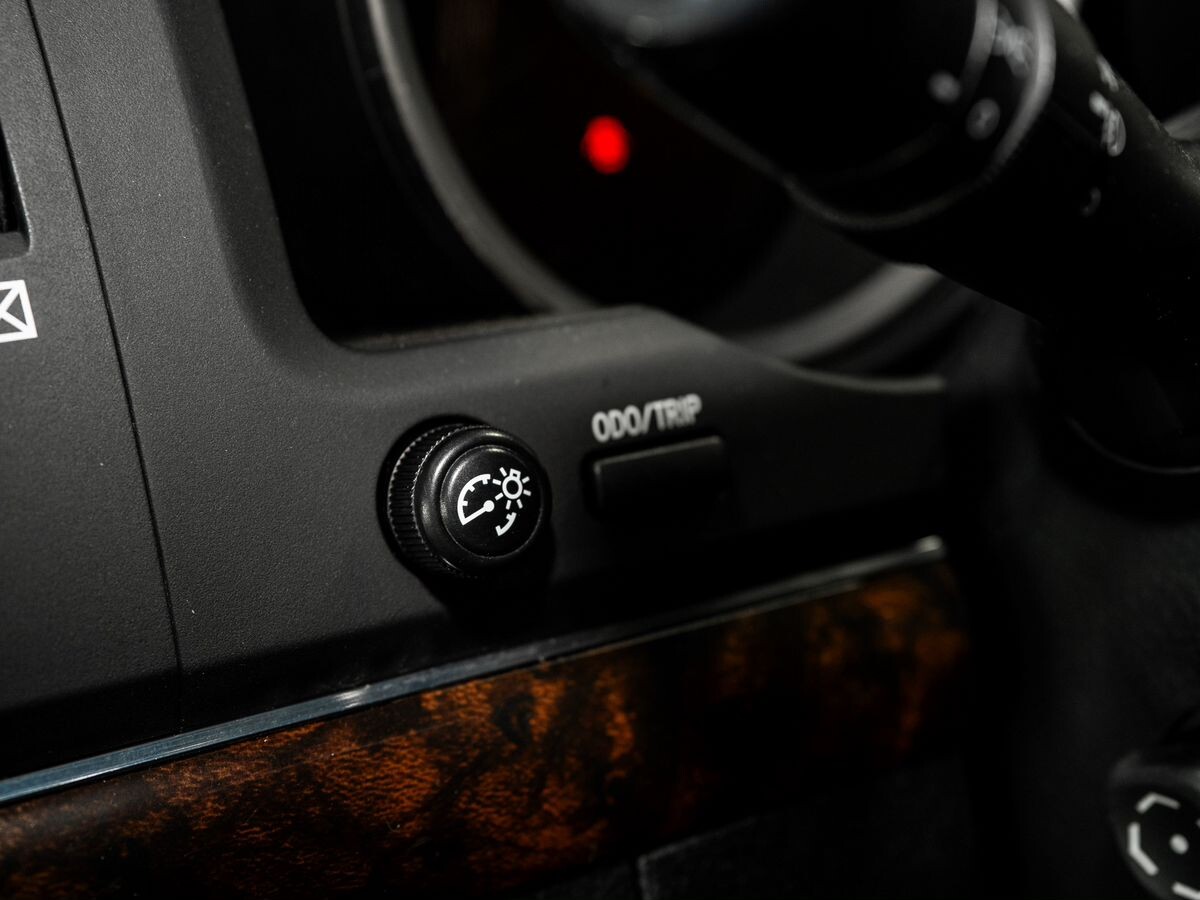 Toyota Land Cruiser 2010 - фото автомобиля