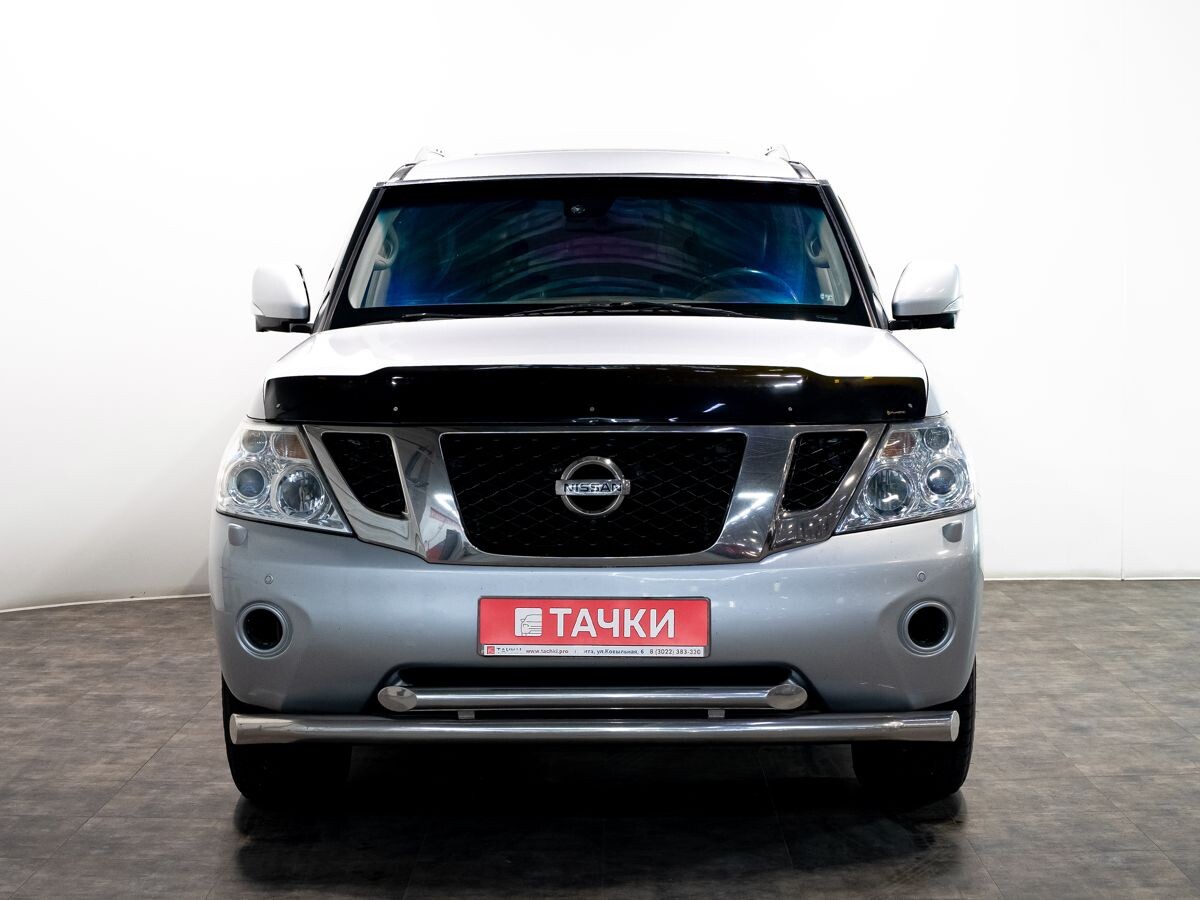 Nissan Patrol 2010 - фото автомобиля