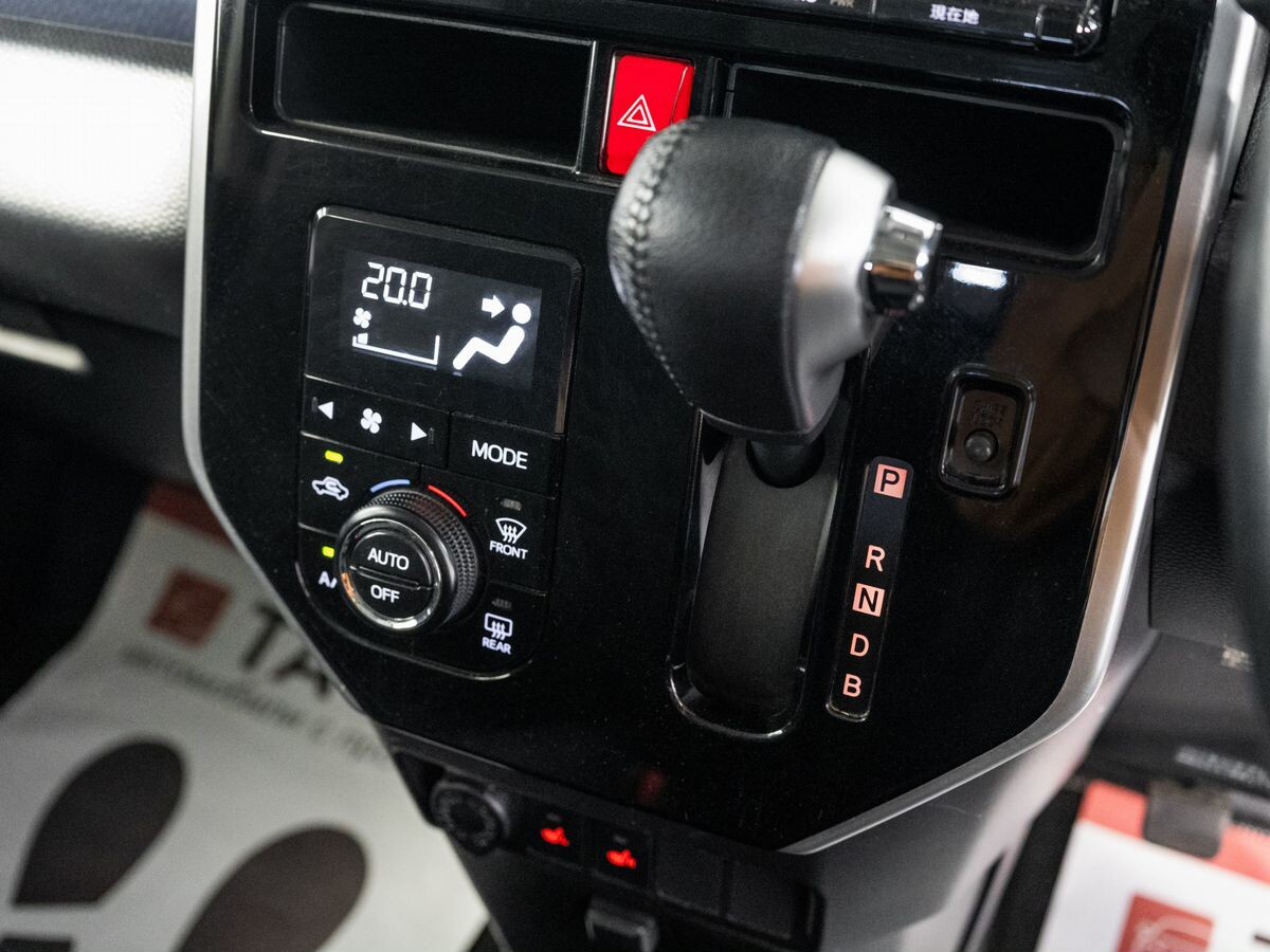 Toyota Tank 2017 - фото автомобиля