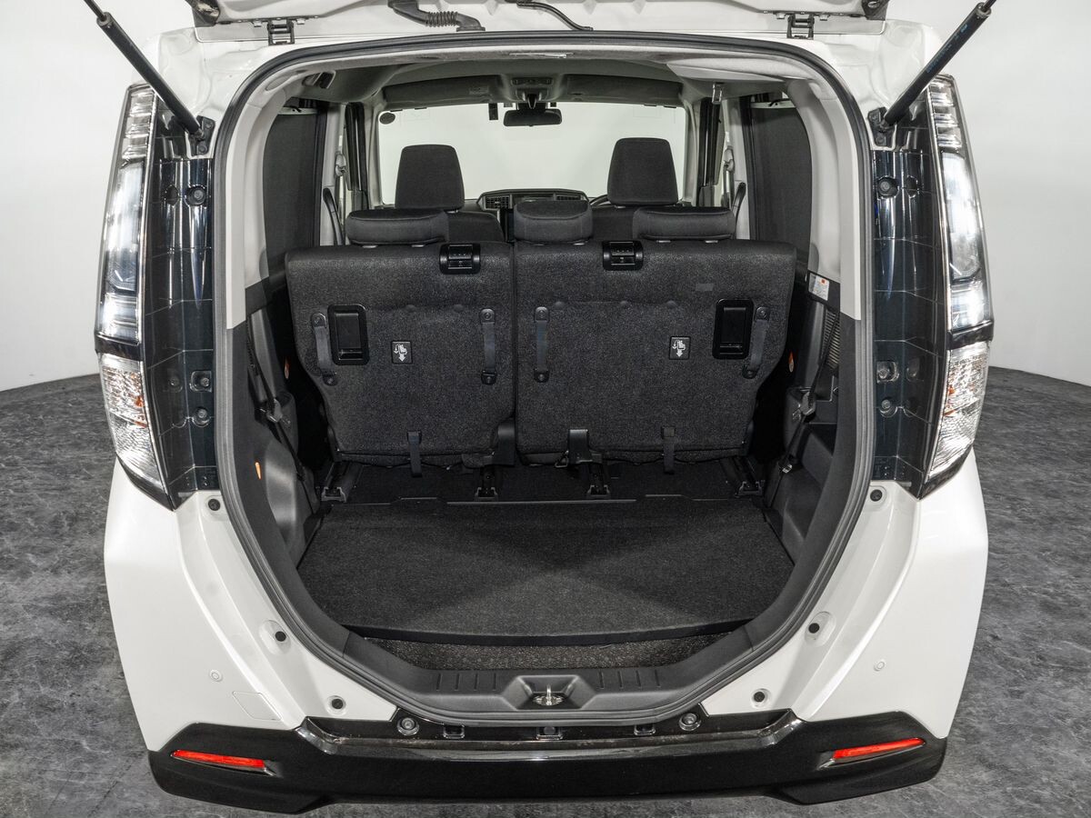 Toyota Tank 2017 - фото автомобиля