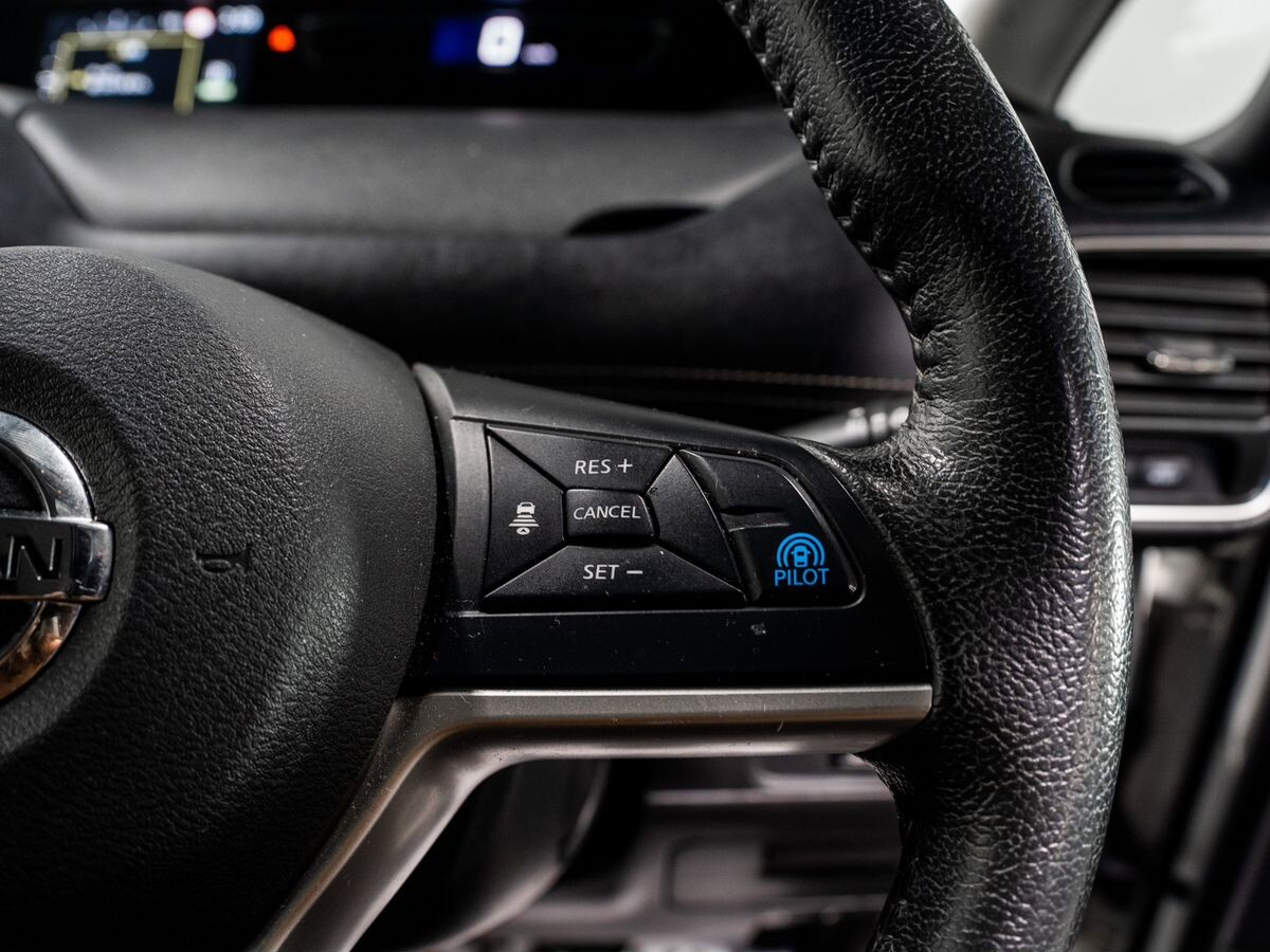Nissan Serena 2018 - фото автомобиля