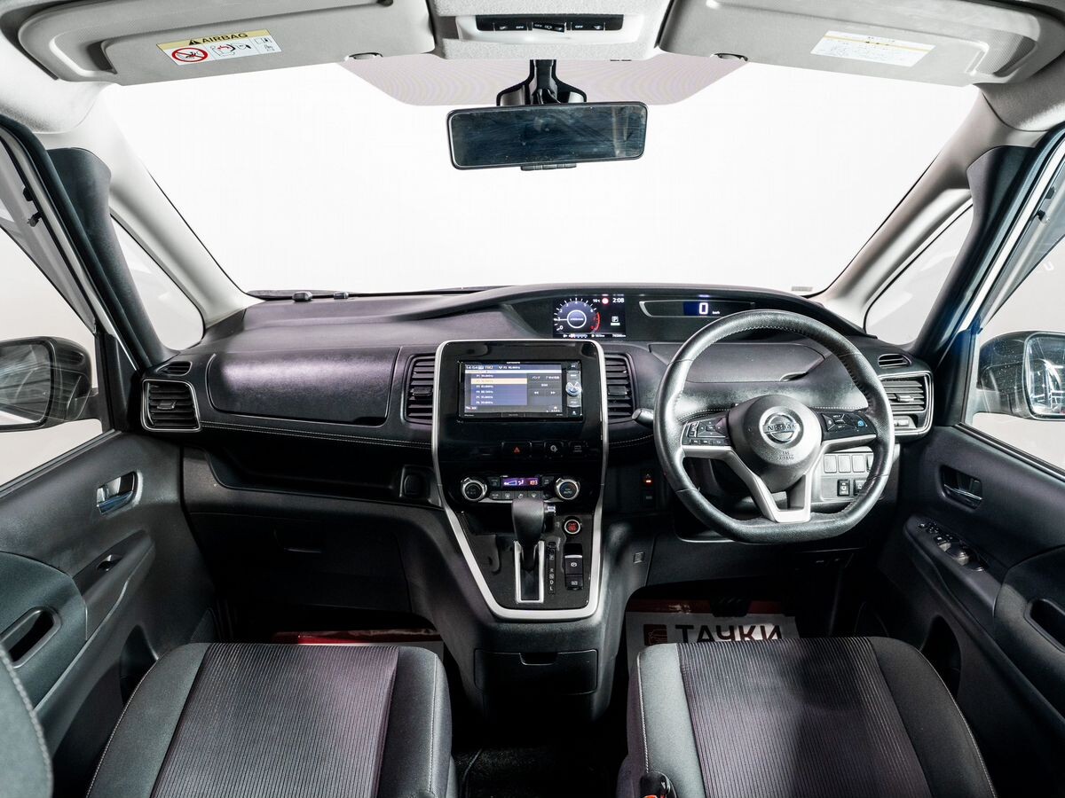 Nissan Serena 2018 - фото автомобиля