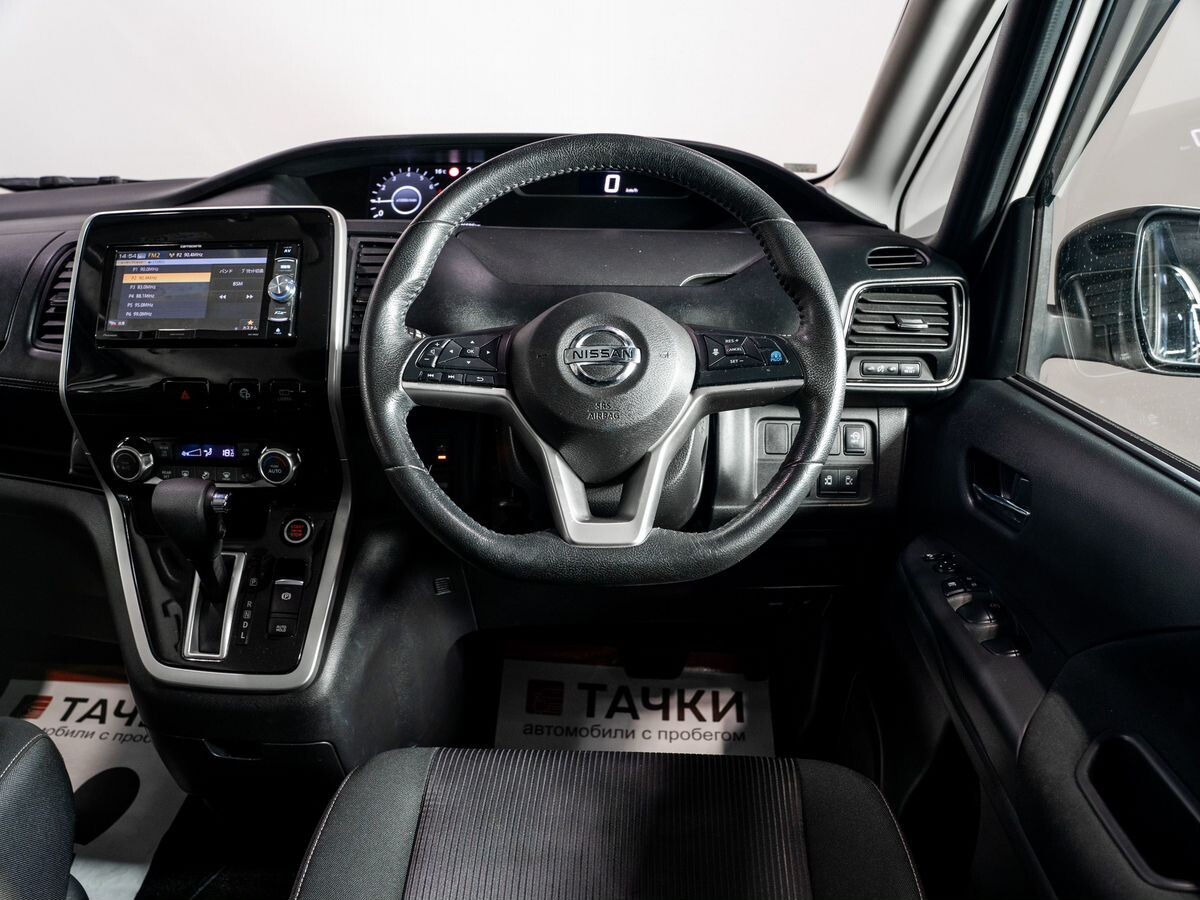 Nissan Serena 2018 - фото автомобиля
