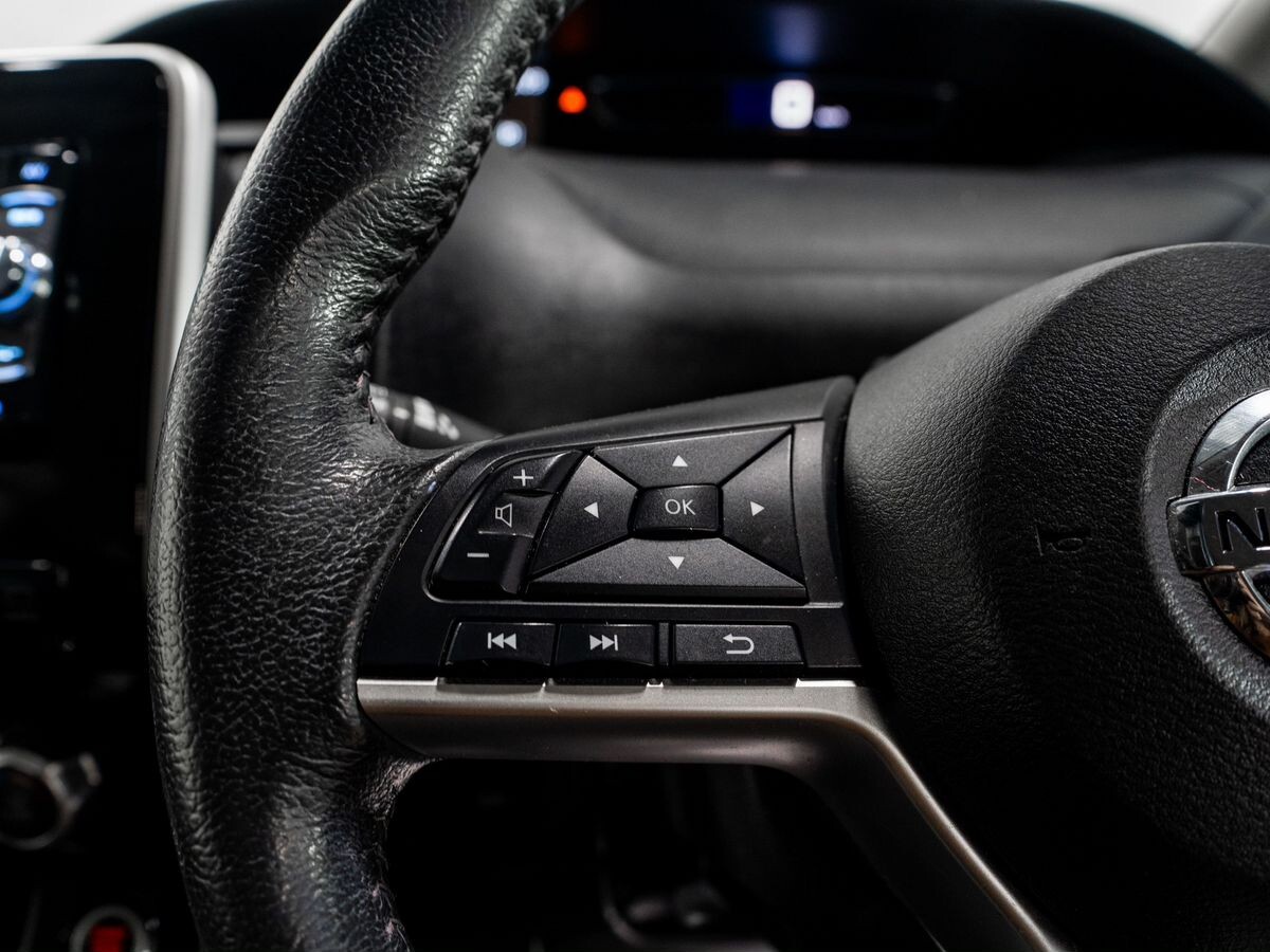 Nissan Serena 2018 - фото автомобиля