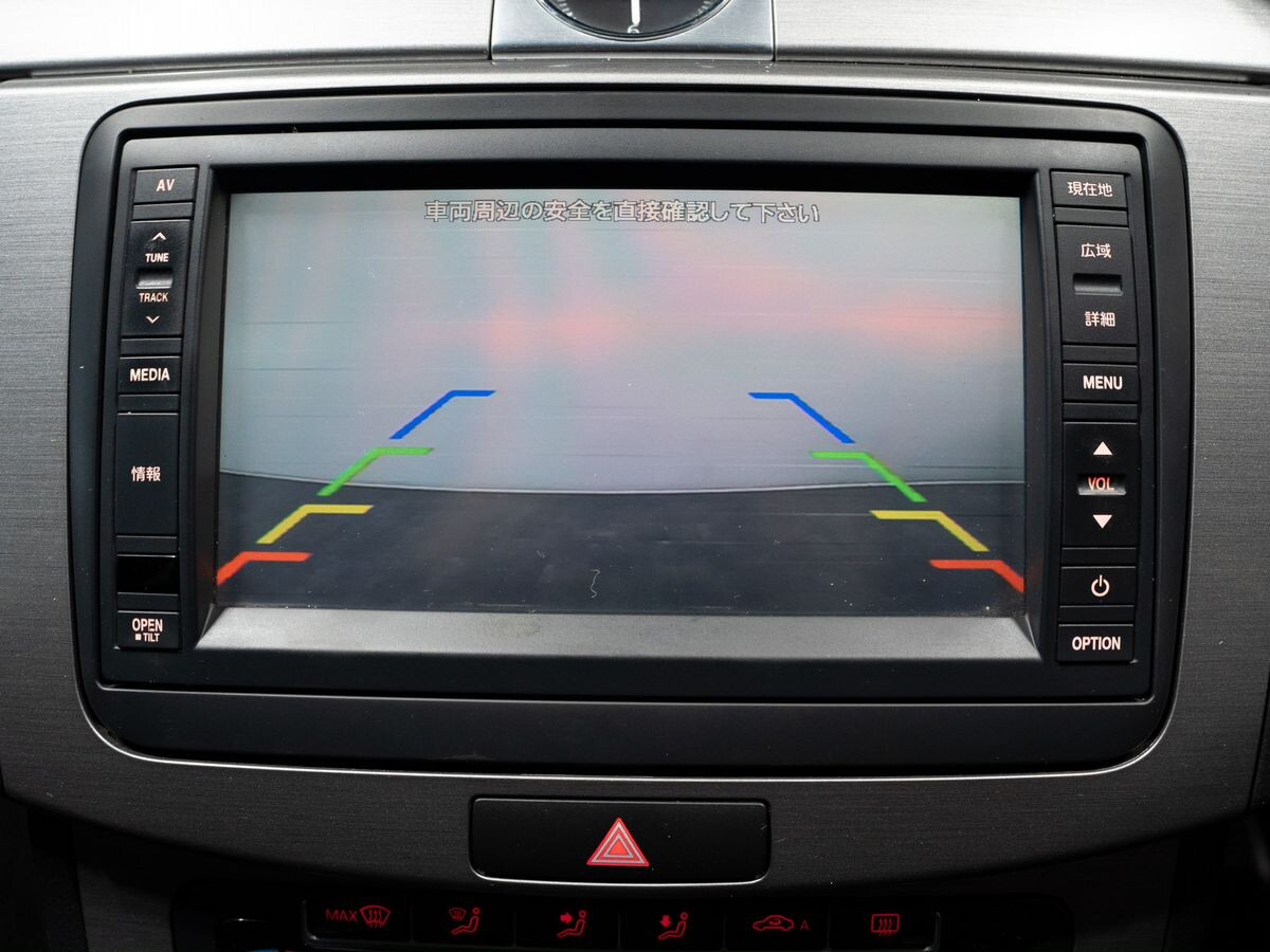 Volkswagen Passat 2011 - фото автомобиля