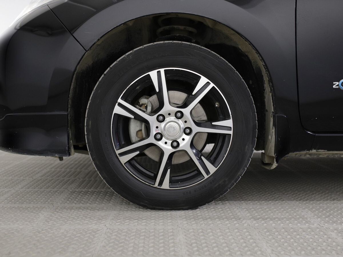 Nissan Leaf 2013 - фото автомобиля