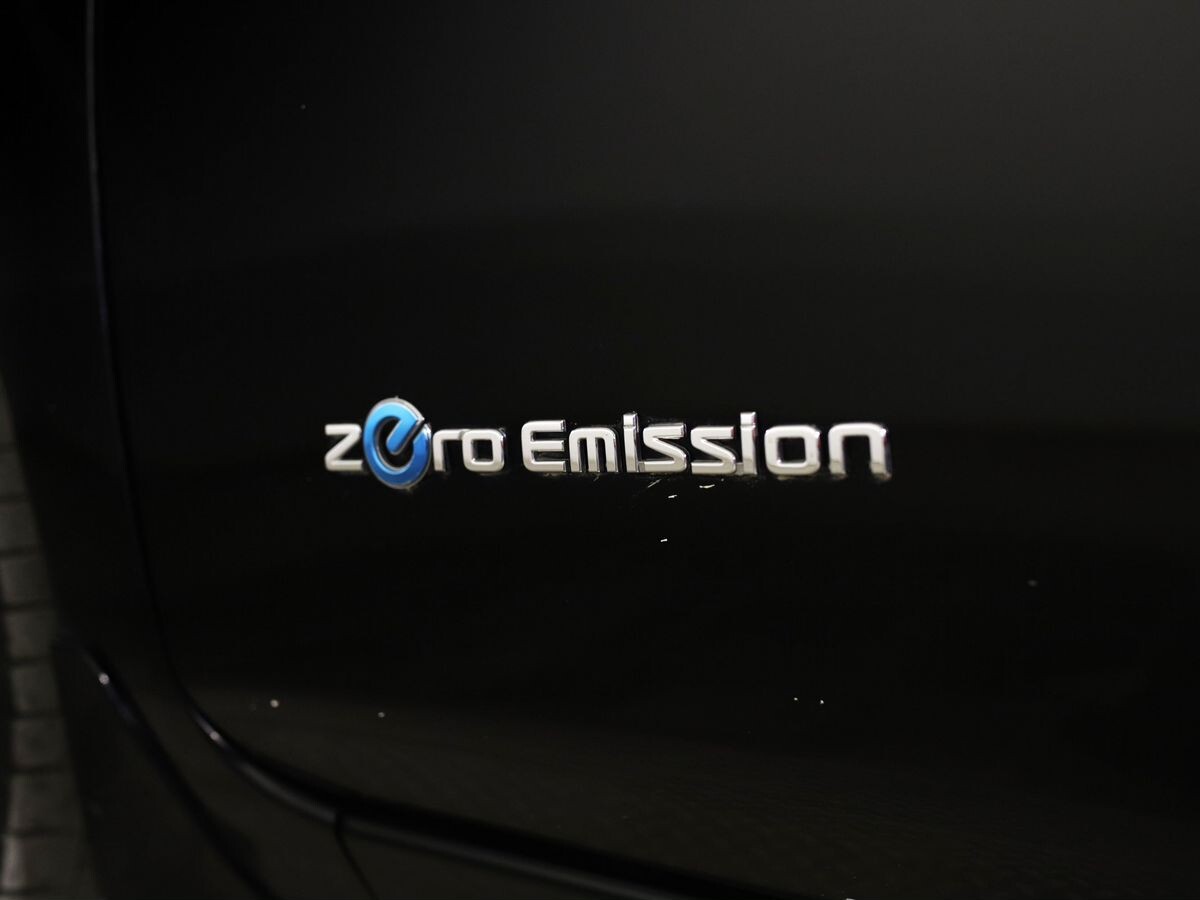 Nissan Leaf 2013 - фото автомобиля