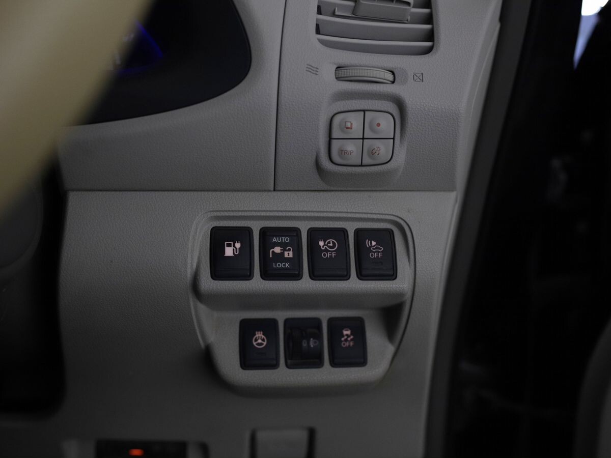 Nissan Leaf 2013 - фото автомобиля