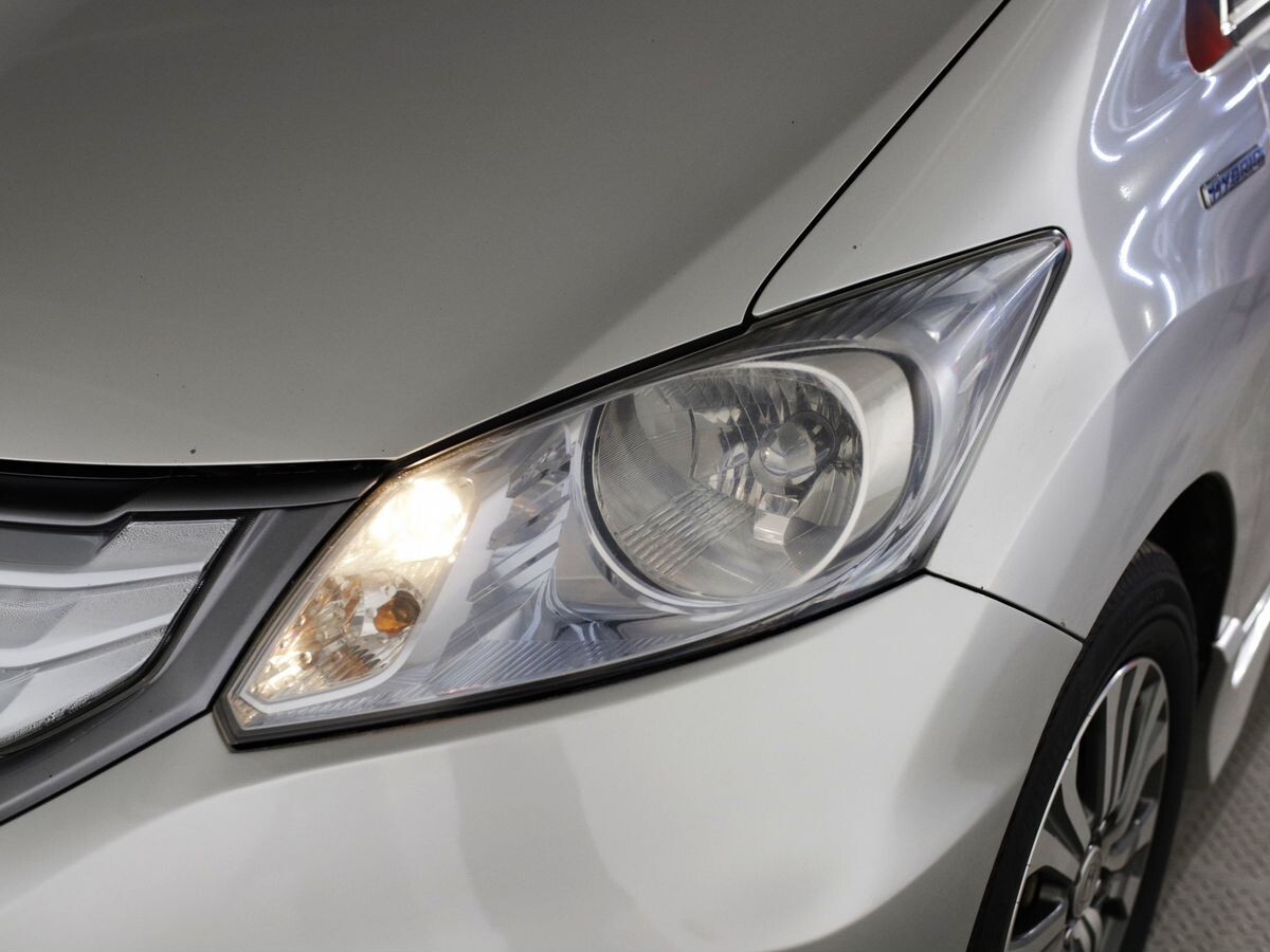 Honda Freed 2011 - фото автомобиля