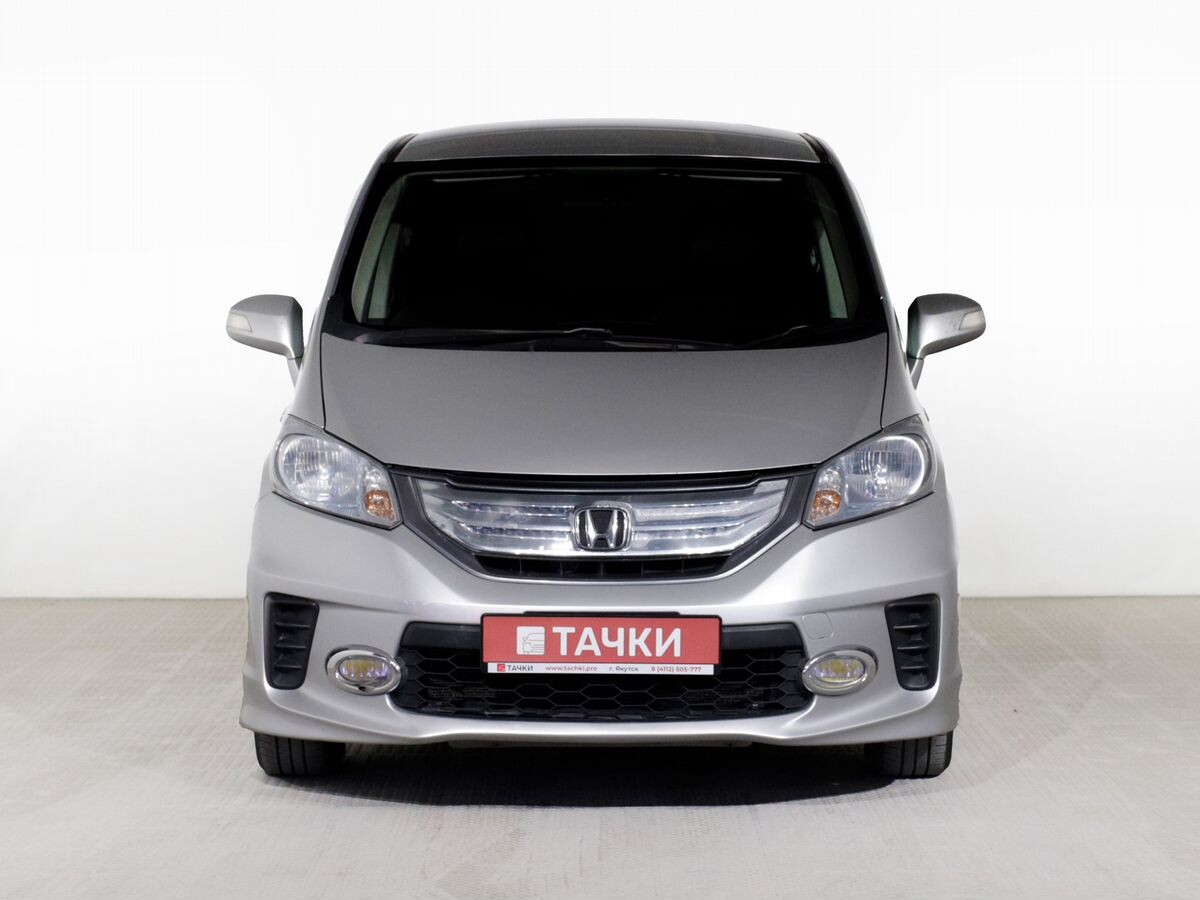 Honda Freed 2011 - фото автомобиля