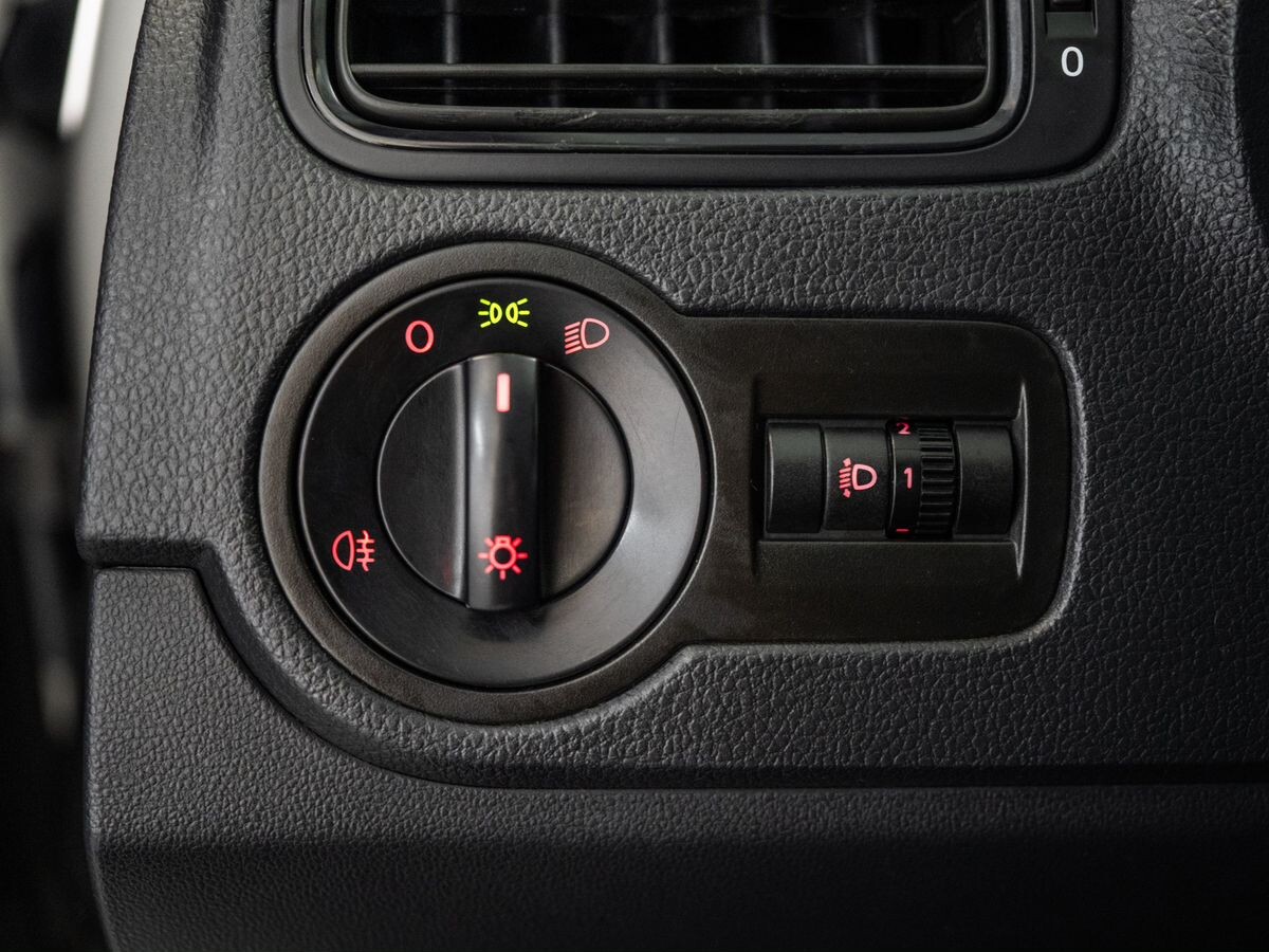 Volkswagen Polo 2018 - фото автомобиля