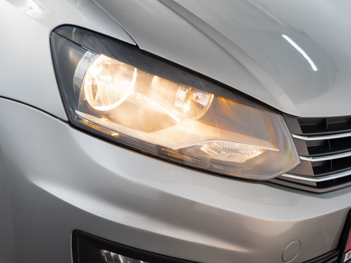 Volkswagen Polo 2018 - фото автомобиля