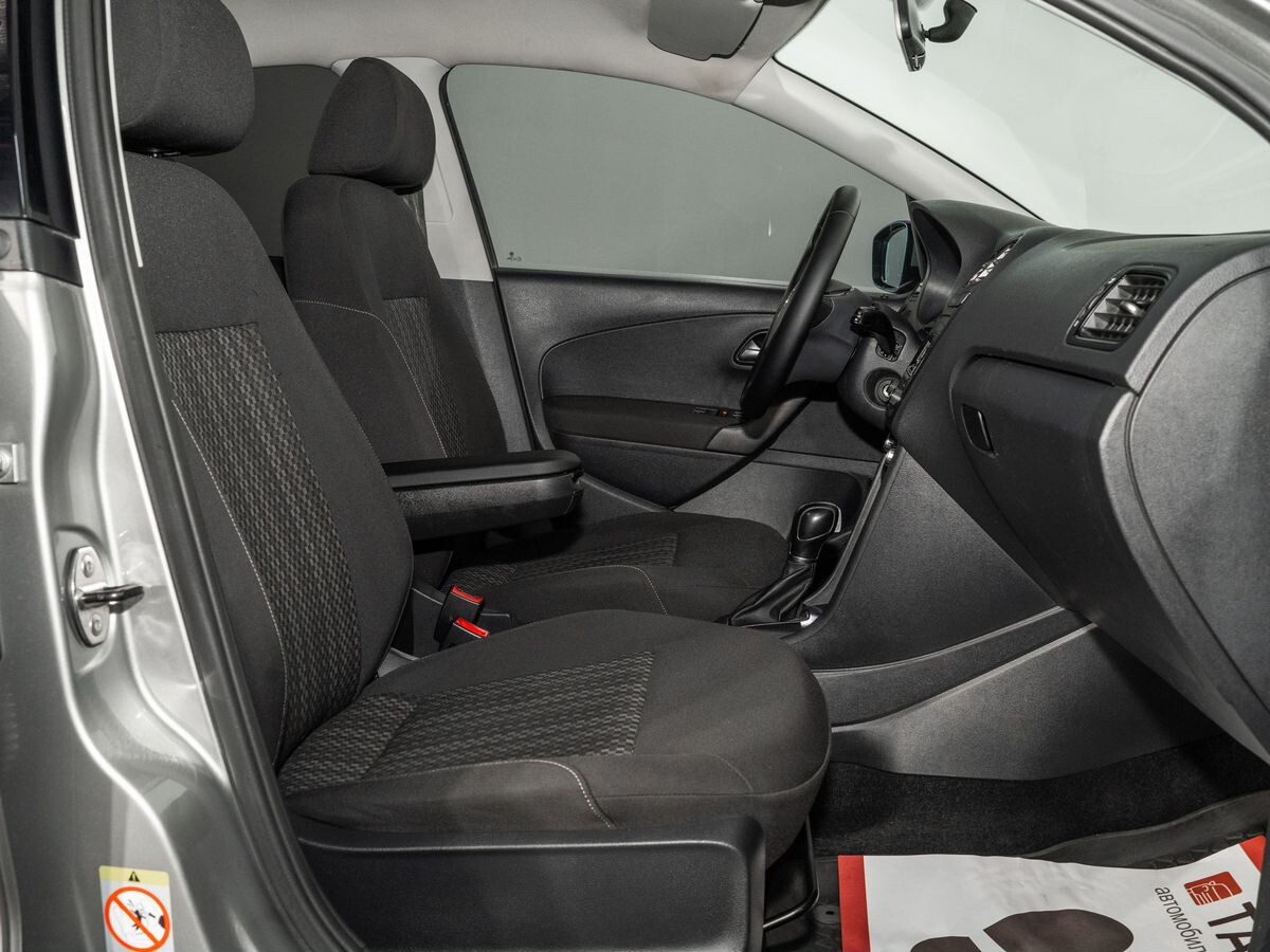 Volkswagen Polo 2018 - фото автомобиля