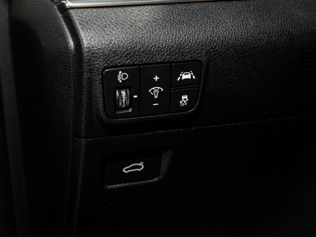 Kia K5 2020 - фото автомобиля