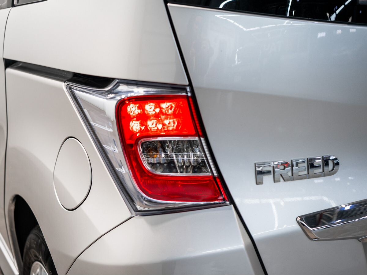 Honda Freed 2014 - фото автомобиля