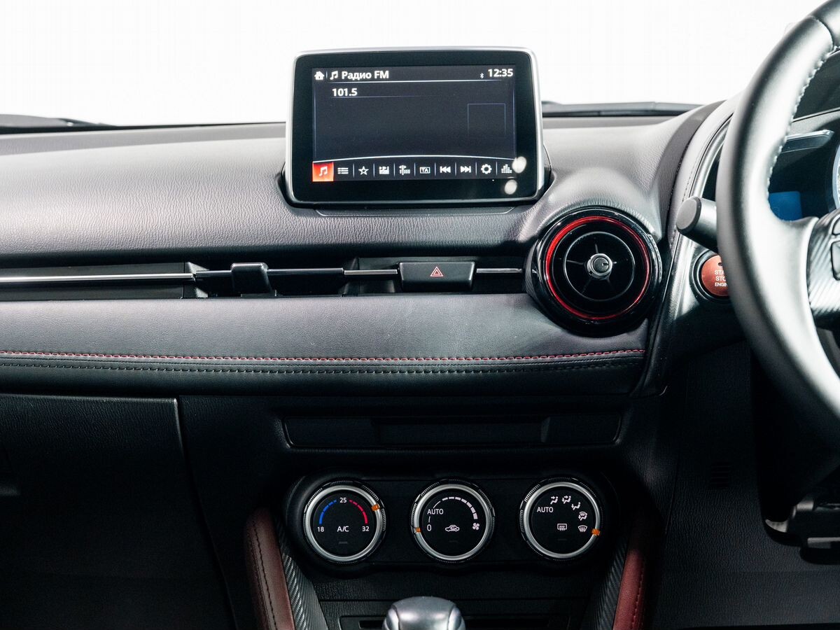 Mazda CX-3 2015 - фото автомобиля