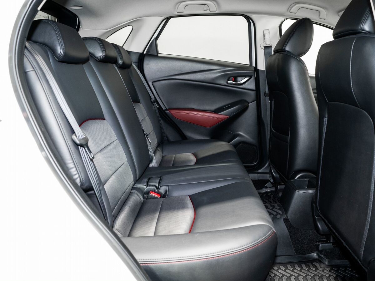 Mazda CX-3 2015 - фото автомобиля