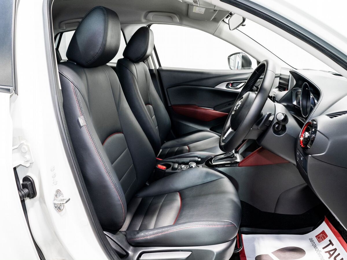 Mazda CX-3 2015 - фото автомобиля