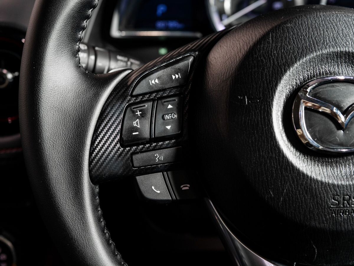 Mazda CX-3 2015 - фото автомобиля