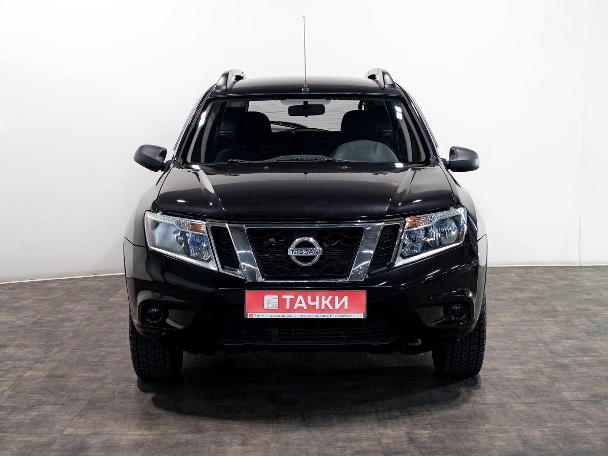 Nissan Terrano 2014 - фото автомобиля