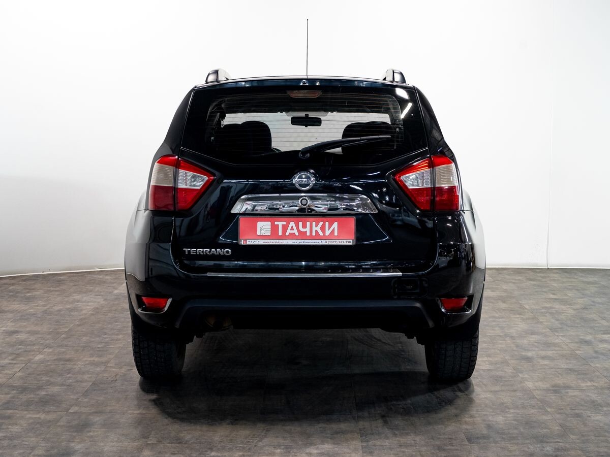 Nissan Terrano 2014 - фото автомобиля