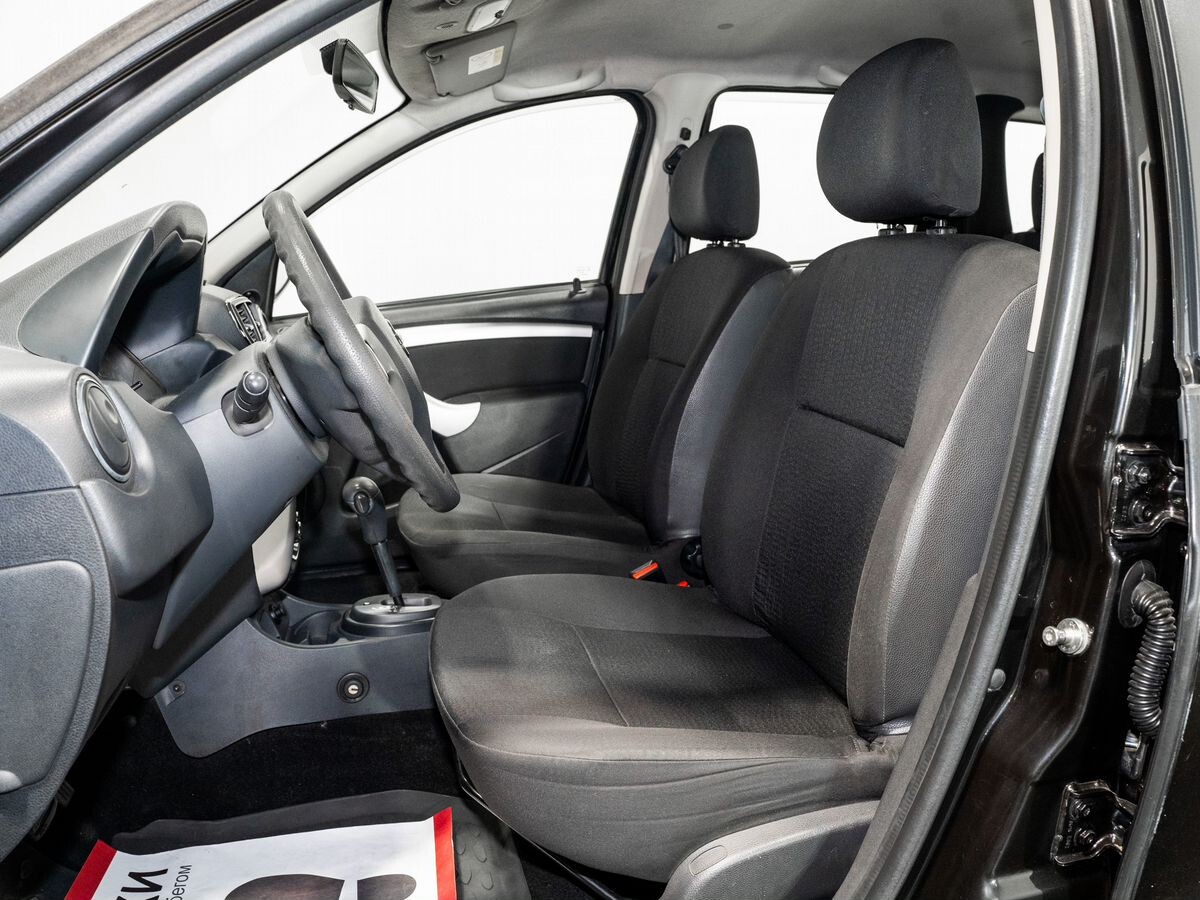 Nissan Terrano 2014 - фото автомобиля
