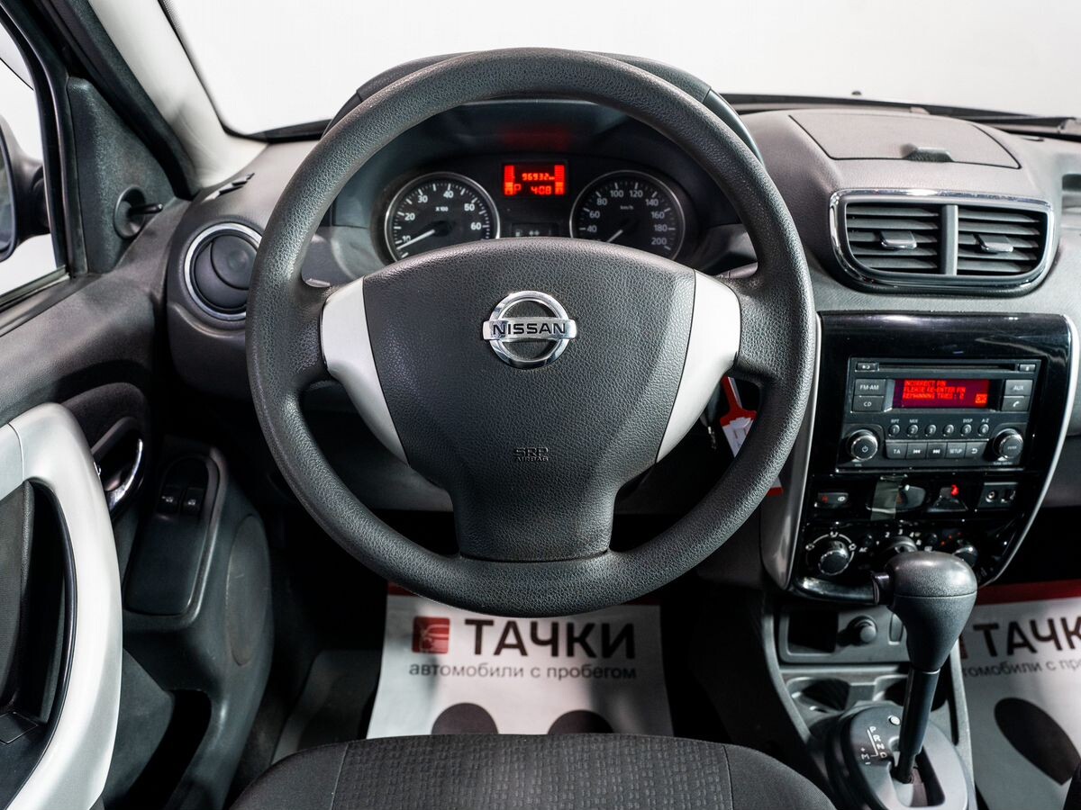Nissan Terrano 2014 - фото автомобиля