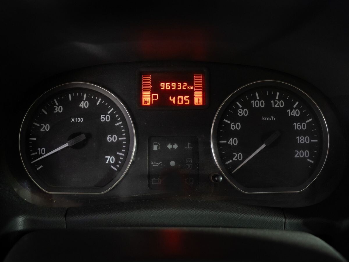 Nissan Terrano 2014 - фото автомобиля