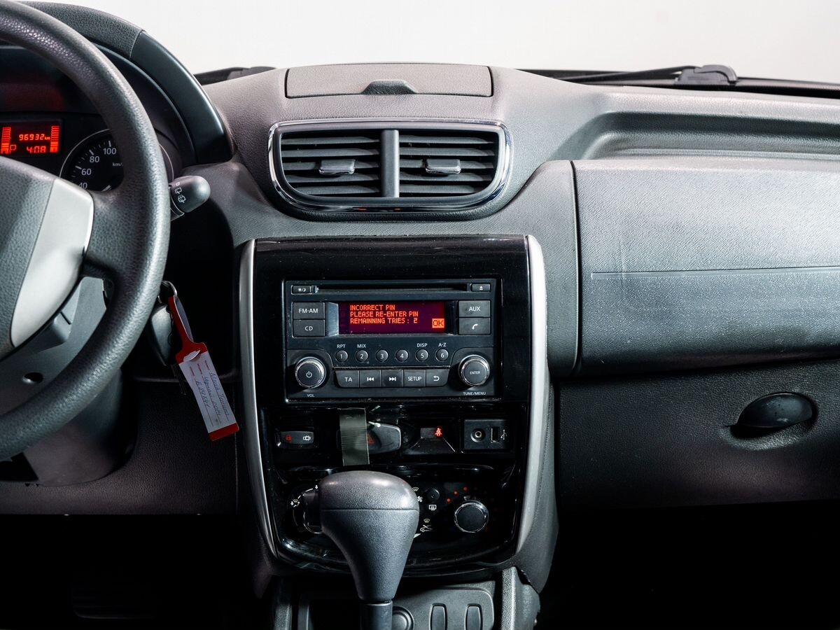 Nissan Terrano 2014 - фото автомобиля